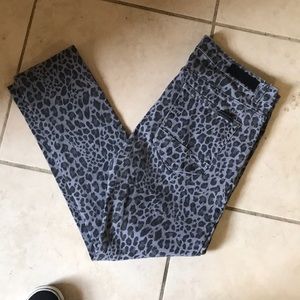 Grey leapord print skinny jeans